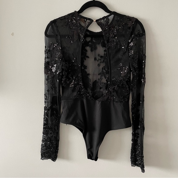 Club L black sequin and mesh sheer long sleeve open back bodysuit size US 6 - Picture 3 of 4